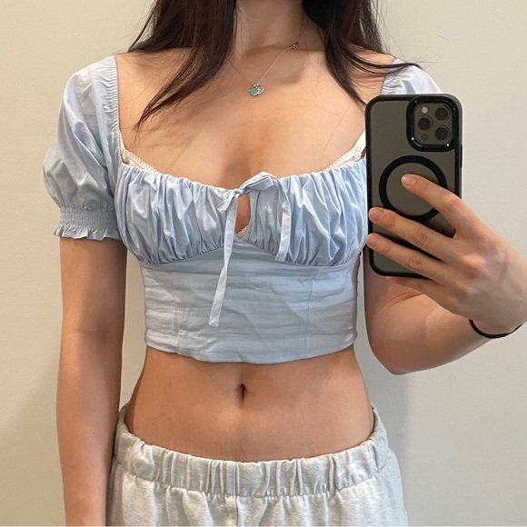 Aritzia light blue countess top - Picture 1 of 3